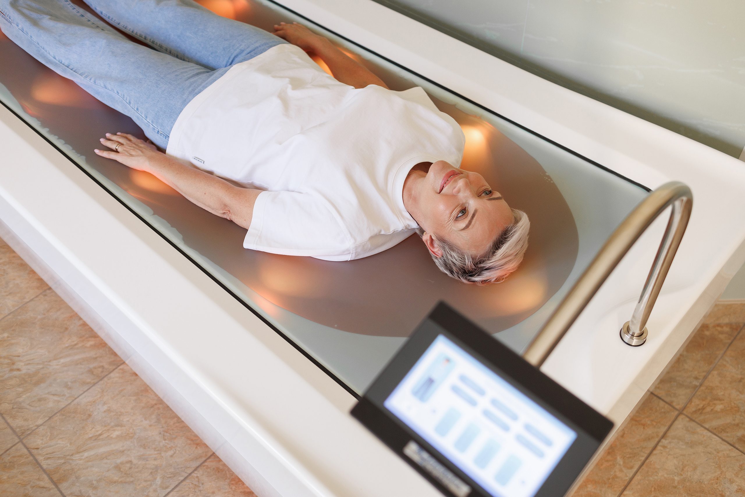 Сухой гидромассаж на аппарате Кватроджет 3 Сухой гидромассаж на аппарате Кватроджет