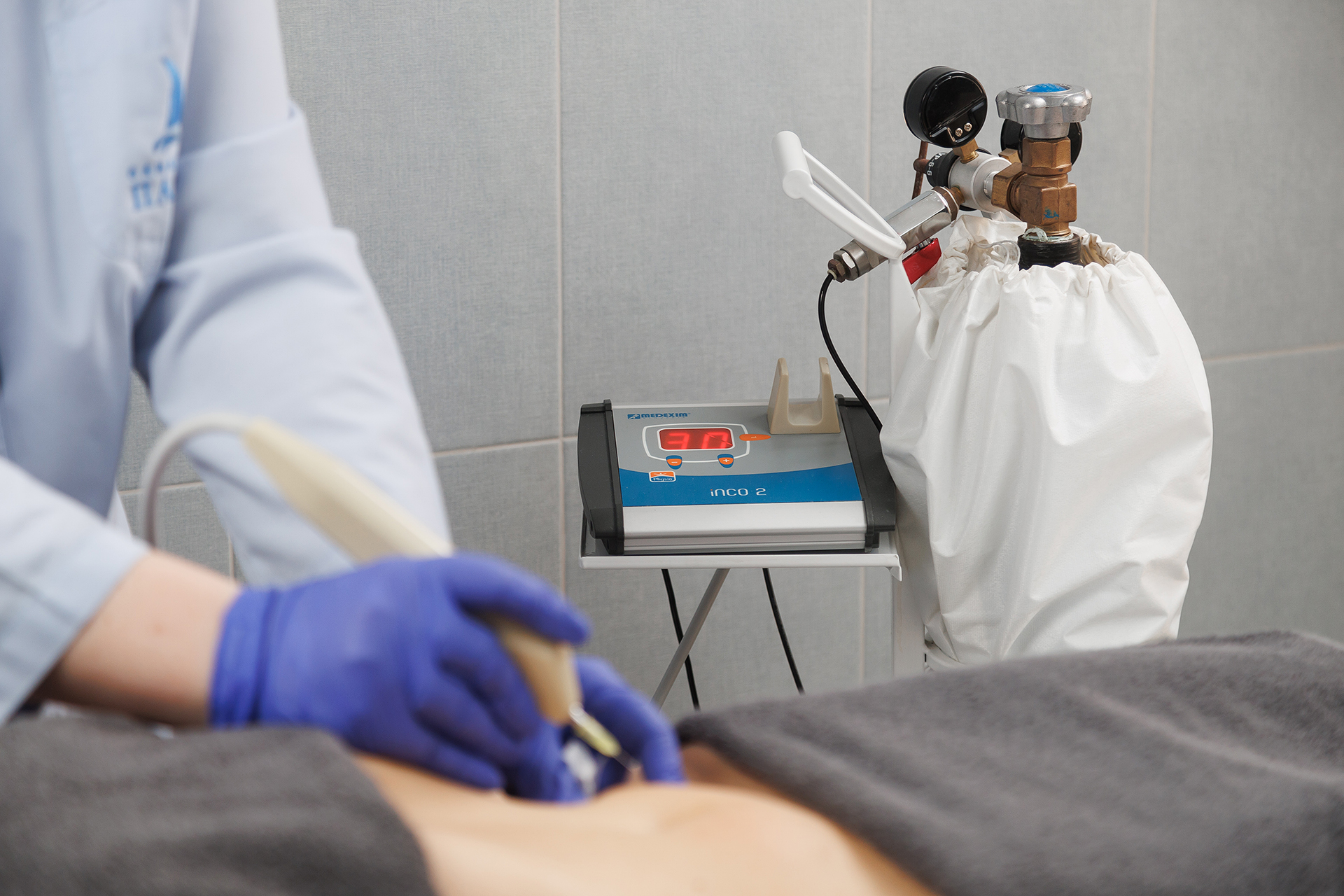 Карбокситерапия (CO2) по телу местная (подкожная) 3 Карбокситерапия (CO2) по телу местная (подкожная)